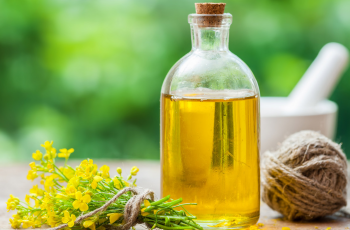 Canola Oil for Skin: Benefits, Risks, and Dermatologist Advice