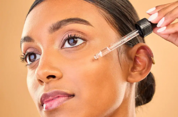 The Serum Mistake Burning Your Face: How to Actually Mix BHA and Vitamin C The Serum Mistake Burning Your Face: How to Actually Mix BHA and Vitamin C